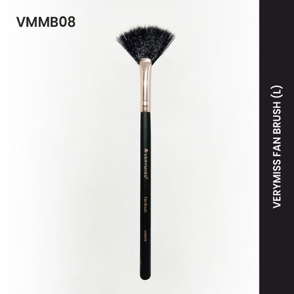 VMMB08 Fan Makeup Brush (L)